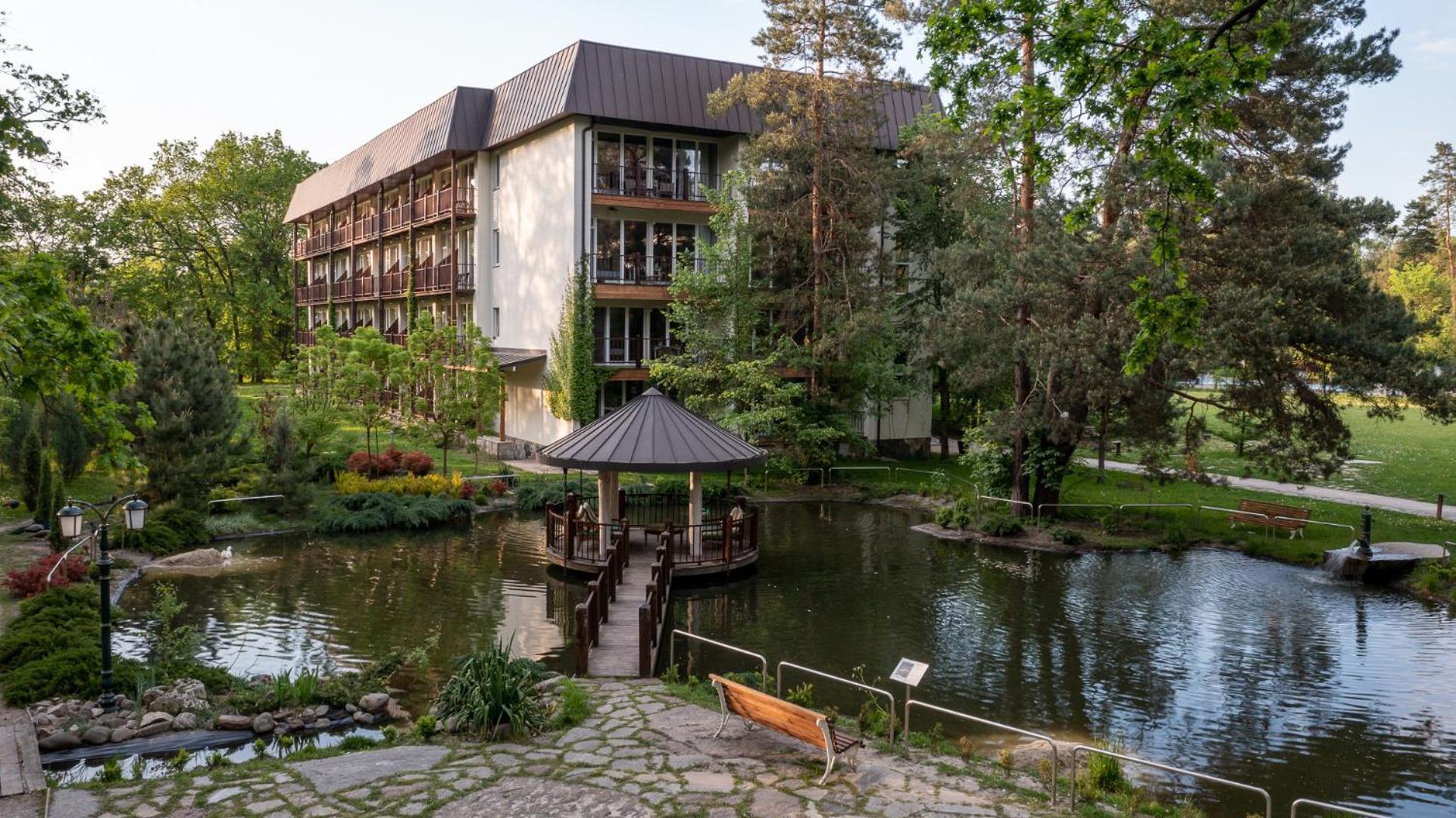 Парк-Готель "Золотий Пляж" Orlovshchina Exterior foto